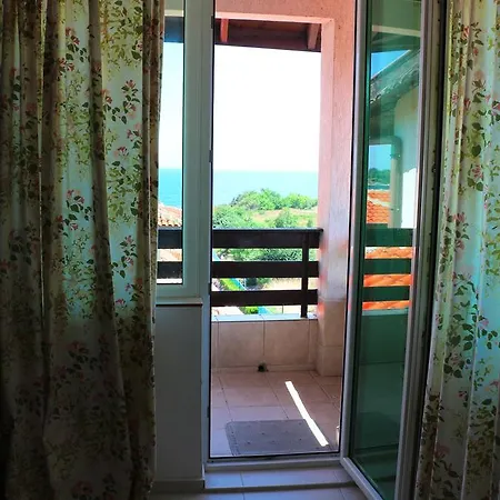 Апартаменты Kapriz Китен