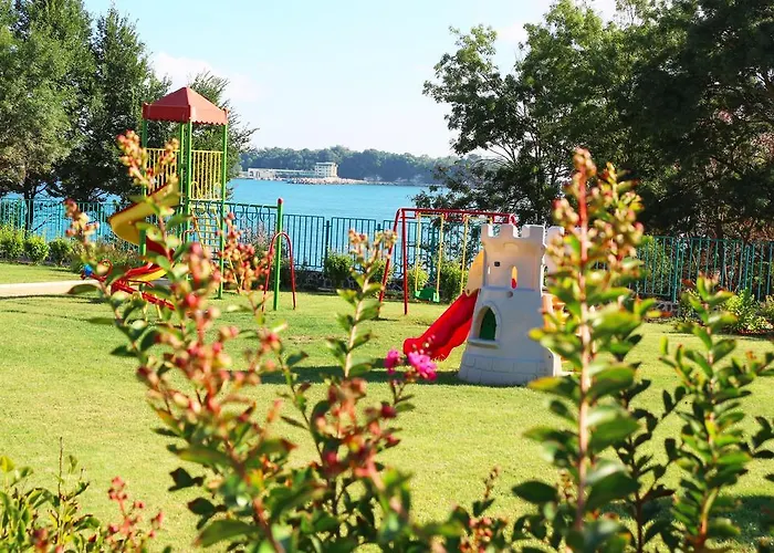 каприз Апартамент *